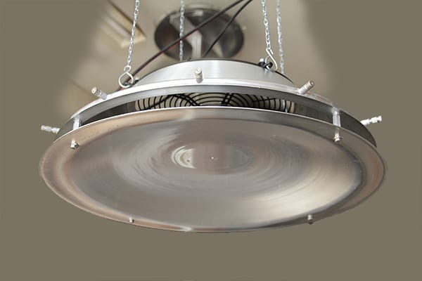 Laest kettidega rippuv tööstuslik ringikujuline soojuskiirgur roostevabast terasest ventilaatoriga