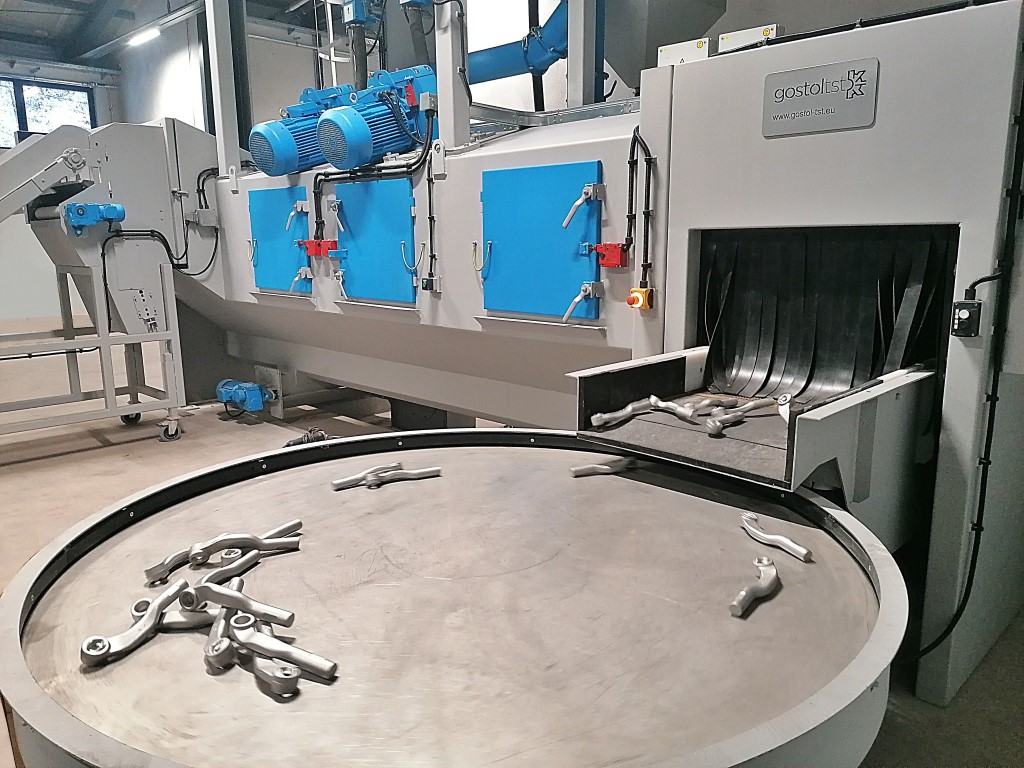 Gostol GPP-400 pidevtoimeline lintpuhastusmasin metallosade pinnatöötluseks tööstuses